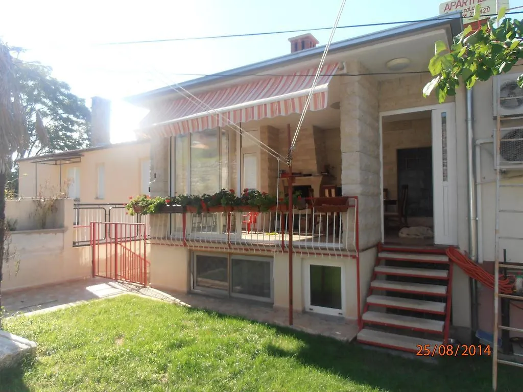 Apartments Polomcic Póla Horvátország